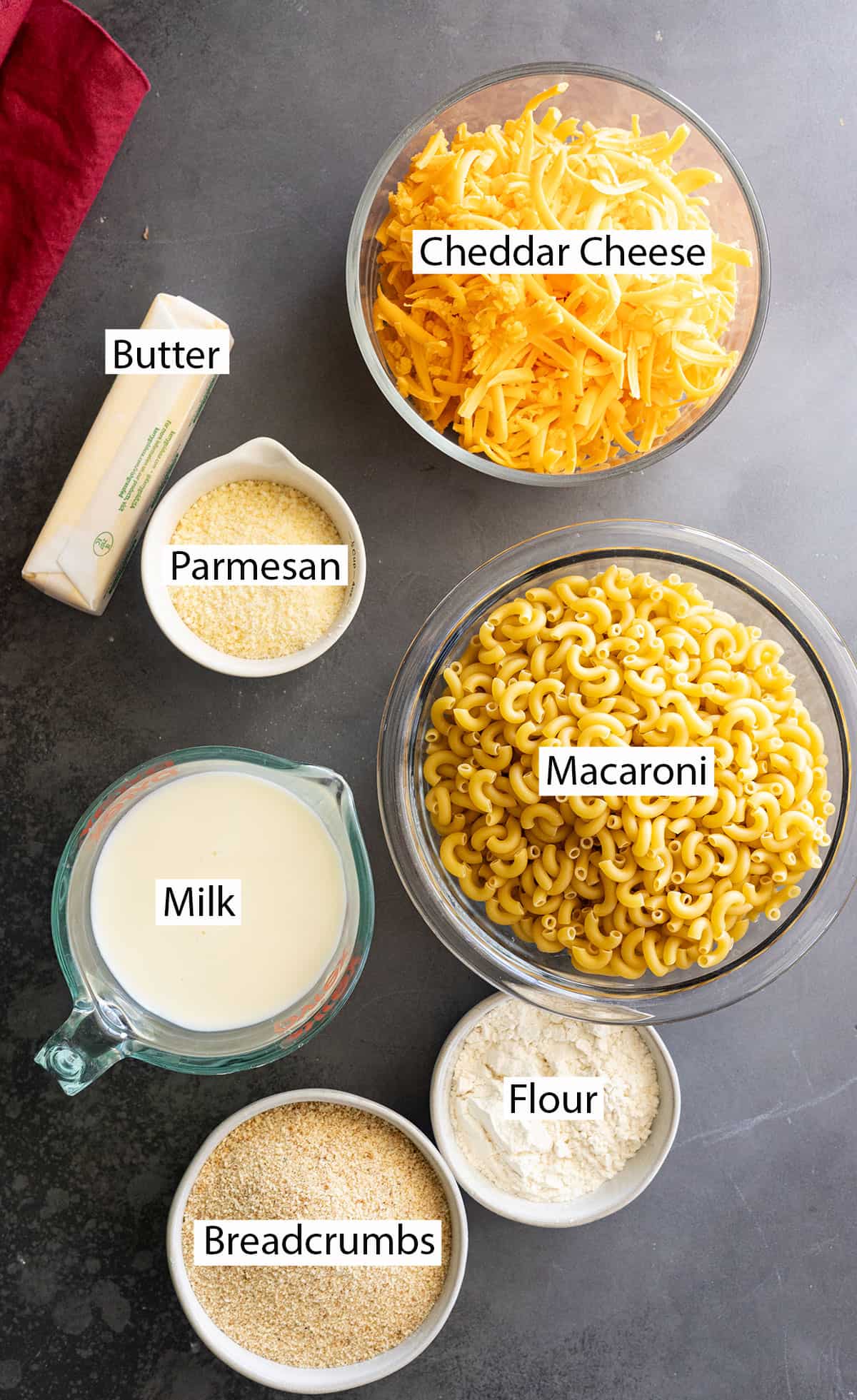 Ingredients: cheddar, butter, macaroni, milk, parmesan, flour, breadcrumbs.