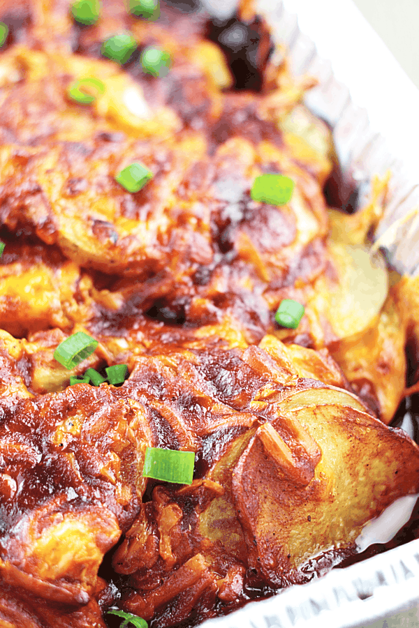These Cheddar Bacon Potatoes are and easy side dish with smokey bacon and bbq flavor.  | Countryside Cravings