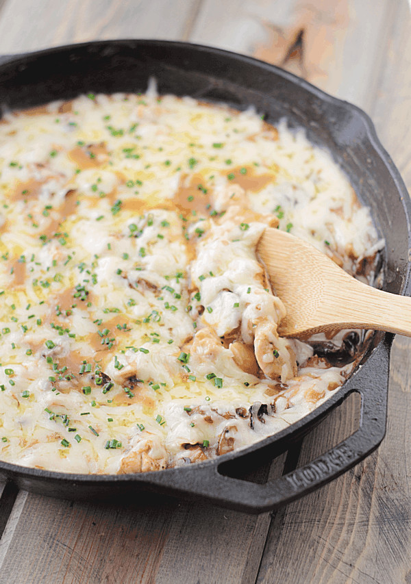 This Chicken and Swiss Skillet is a 30 minute meal made in one skillet! | Countryside Cravings