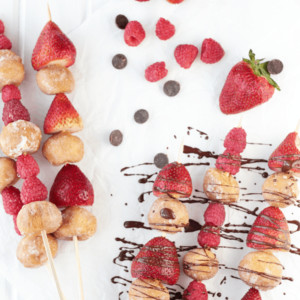 These Donut and Fruit Kabobs are quick, easy and would be a great appetizer or dessert for a shower or bbq! | Countryside Cravings