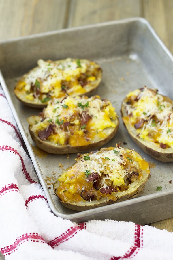 These Twice Baked Breakfast Potatoes are a great way to use leftover baked potatoes! | Countryside Cravings