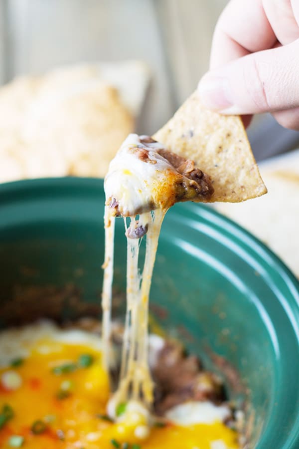 Slow Cooker Bean Dip- here is an easy appetizer that can be made right in your slow cooker! | countrysidecravings.com
