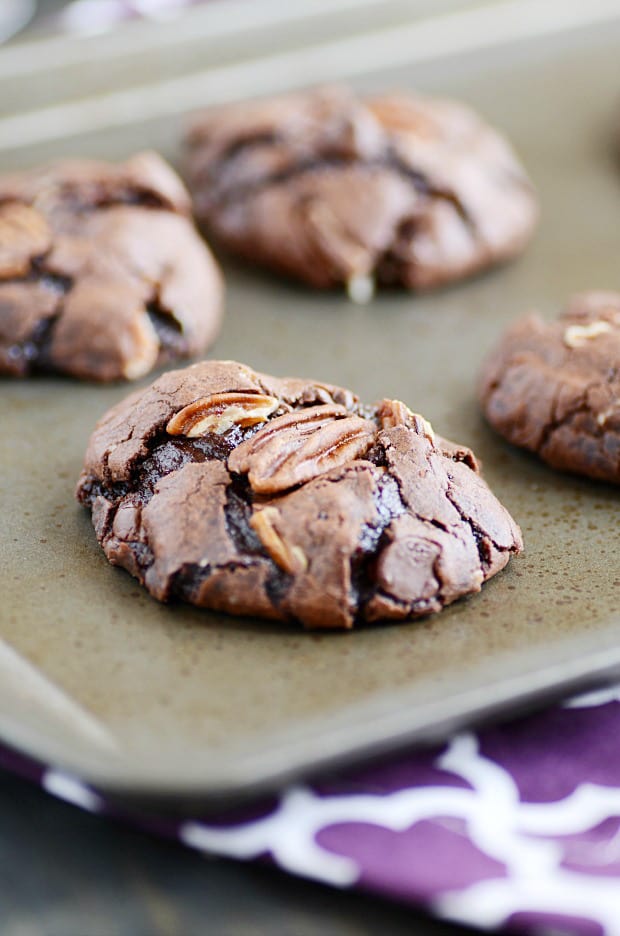 Turtle Brownie Cookies | Something Swanky