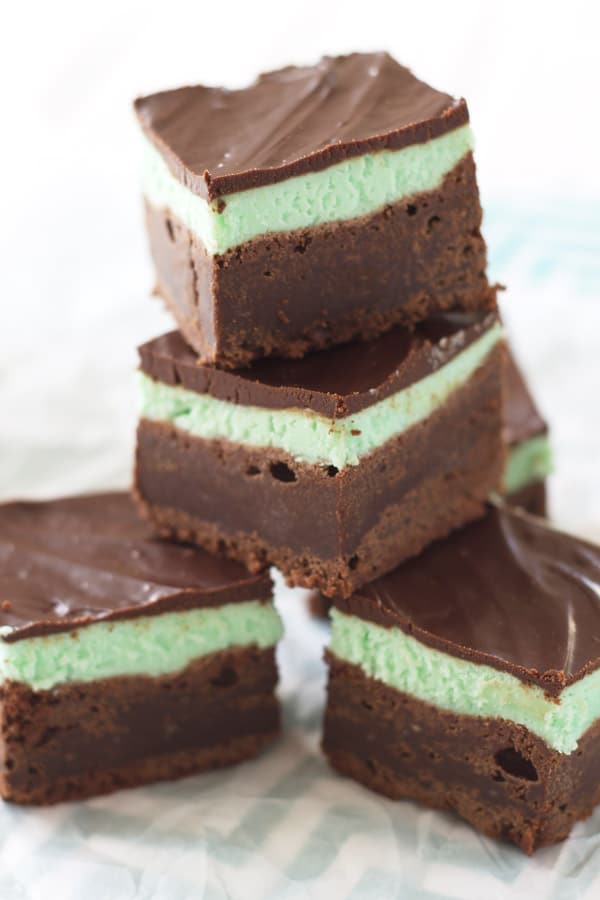 Mint Brownies -a thick fudgy brownie topped with a creamy mint layer and topped with a silky smooth chocolate layer, what's not to love!?! | www.countrysidecravings.com 