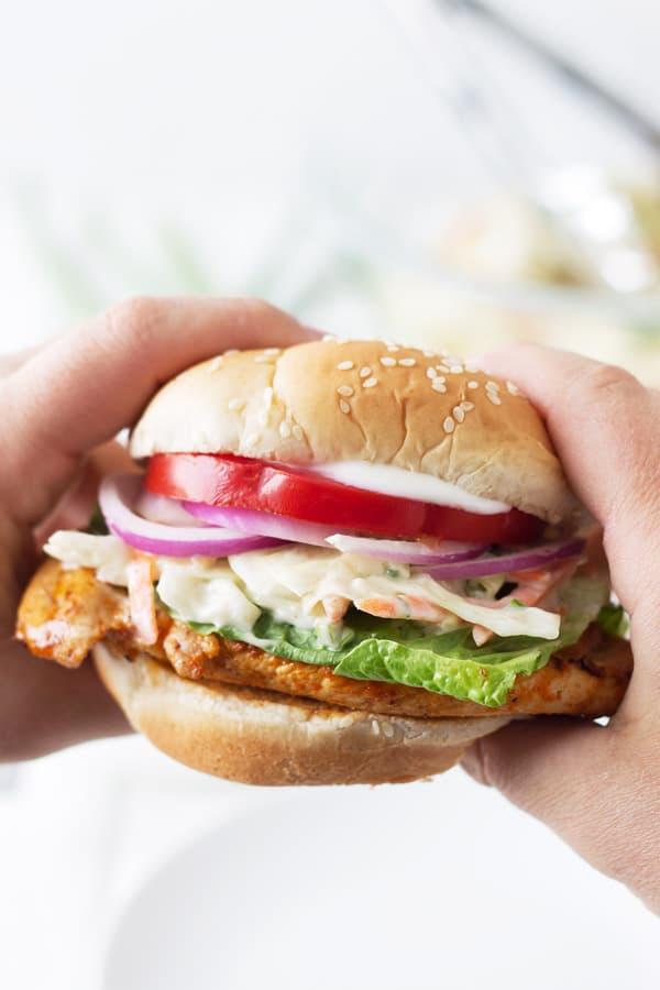 Grilled Buffalo Chicken Sandwich -a super easy recipe for juicy grilled chicken breast coated in a spicy buffalo sauce! | www.countrysidecravings..com