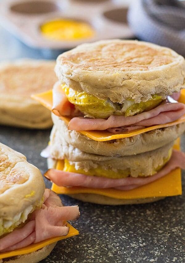 This Freezer Breakfast Ham Egg and Cheese sandwich is a healthier alternative to that Egg McMuffin! They are easy to make and are a great for breakfast on the go! | www.countrysidecravings.com