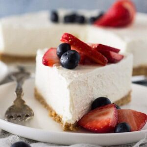 This No Bake Vanilla Cheesecake is incredibly smooth, light and airy. And it will go perfect with so many toppings!