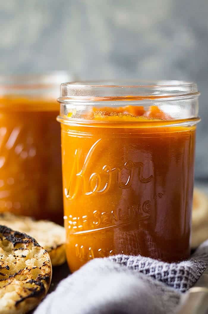 This naturally sweetened Easy Pumpkin Butter will be a great treat this fall! Spread it on biscuits, pancakes, toast or straight from the jar!