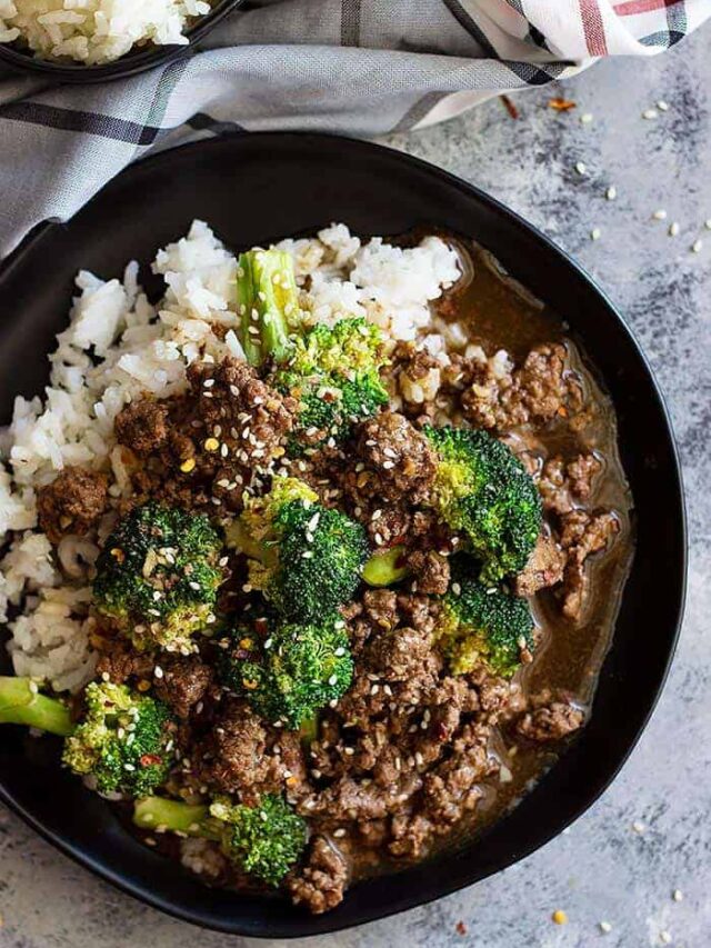 This Easy Ground Beef and Broccoli is a great alternative to that expensive take out! It's quick and easy to make, full of flavor, and healthier too! #chinese #beef #quick #healthy
