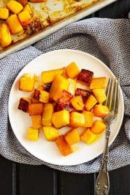 This Maple Roasted Butternut Squash is an easy side dish that's healthy and great for the holidays! #butternutsquash #roastedvegetables