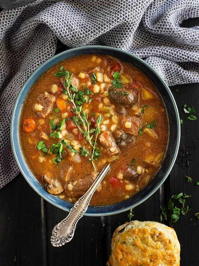 This Instant Pot Beef and Barley Soup is a quicker way to enjoy this hearty and flavorful soup! It's full of tender meat and vegetables and perfectly satisfying! #intsantpotsoup #beefandbarleysoup