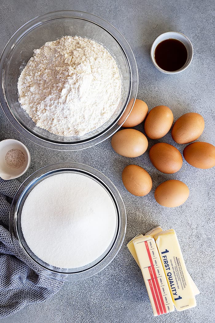 Six ingredients is all that is needed to make the perfect pound cake. It makes a nice buttery, dense, and moist cake. #poundcake #classicpoundcake #cakerecipe