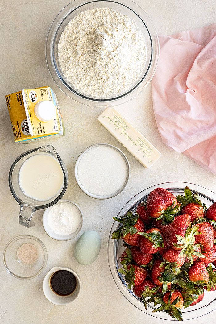 Ingredients needed to make the strawberry shortcake cake.