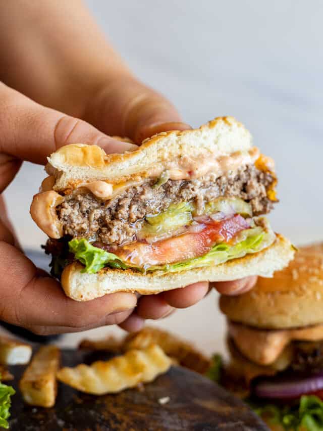 How to Make a Juicy Flavorful Classic Burger