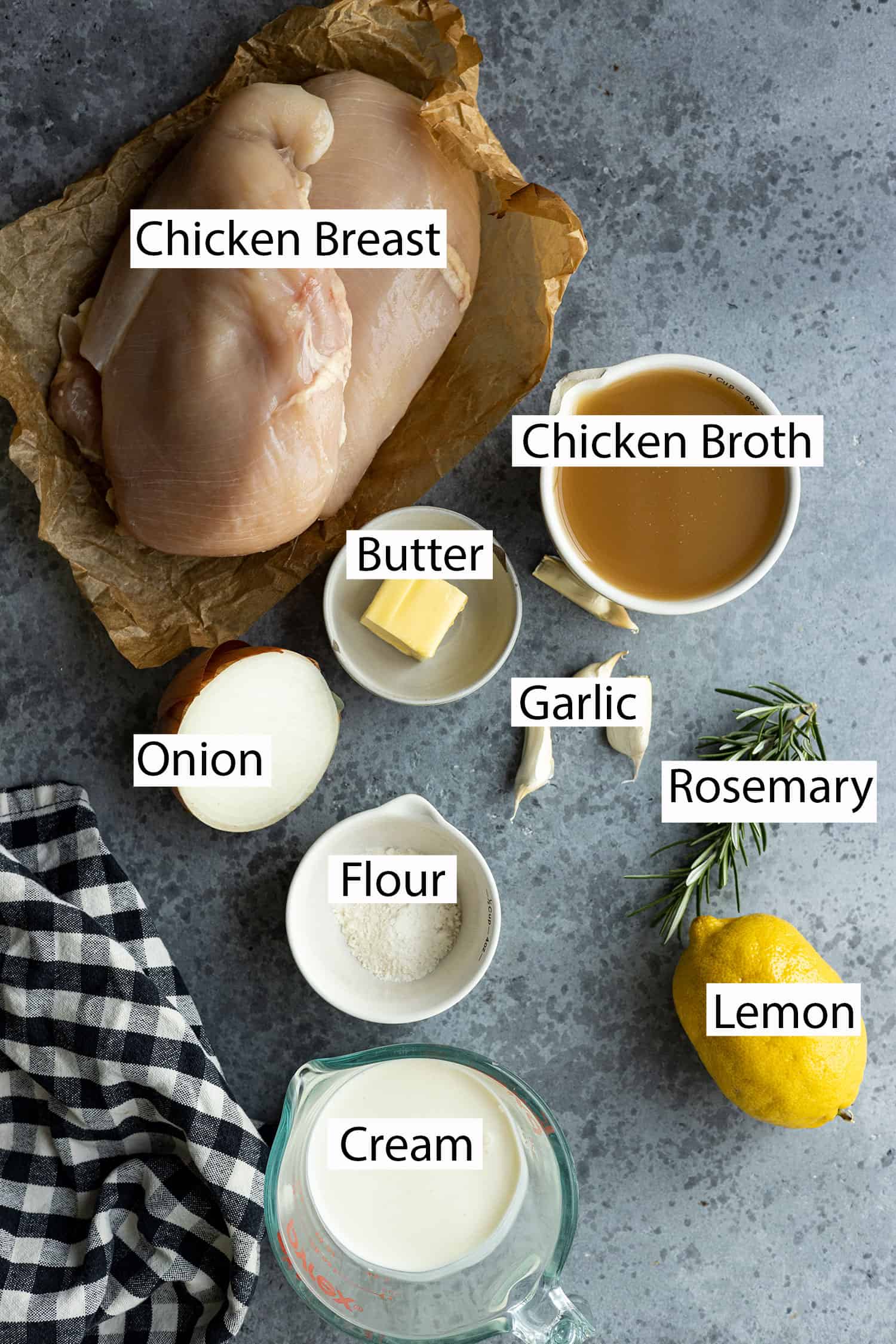 Ingredients: chicken breast, broth, butter, onion, garlic, rosemary, lemon, flour, cream. 