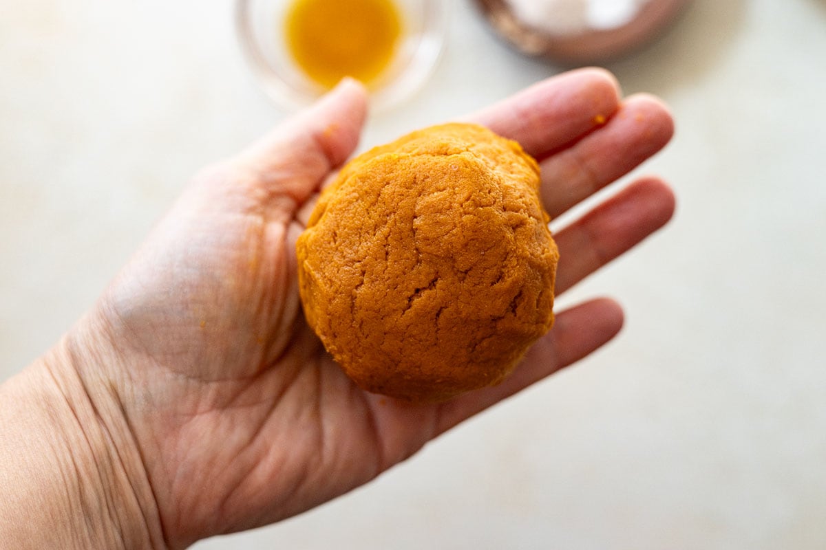 picture of what the pumpkin should look like after getting the liquid out.