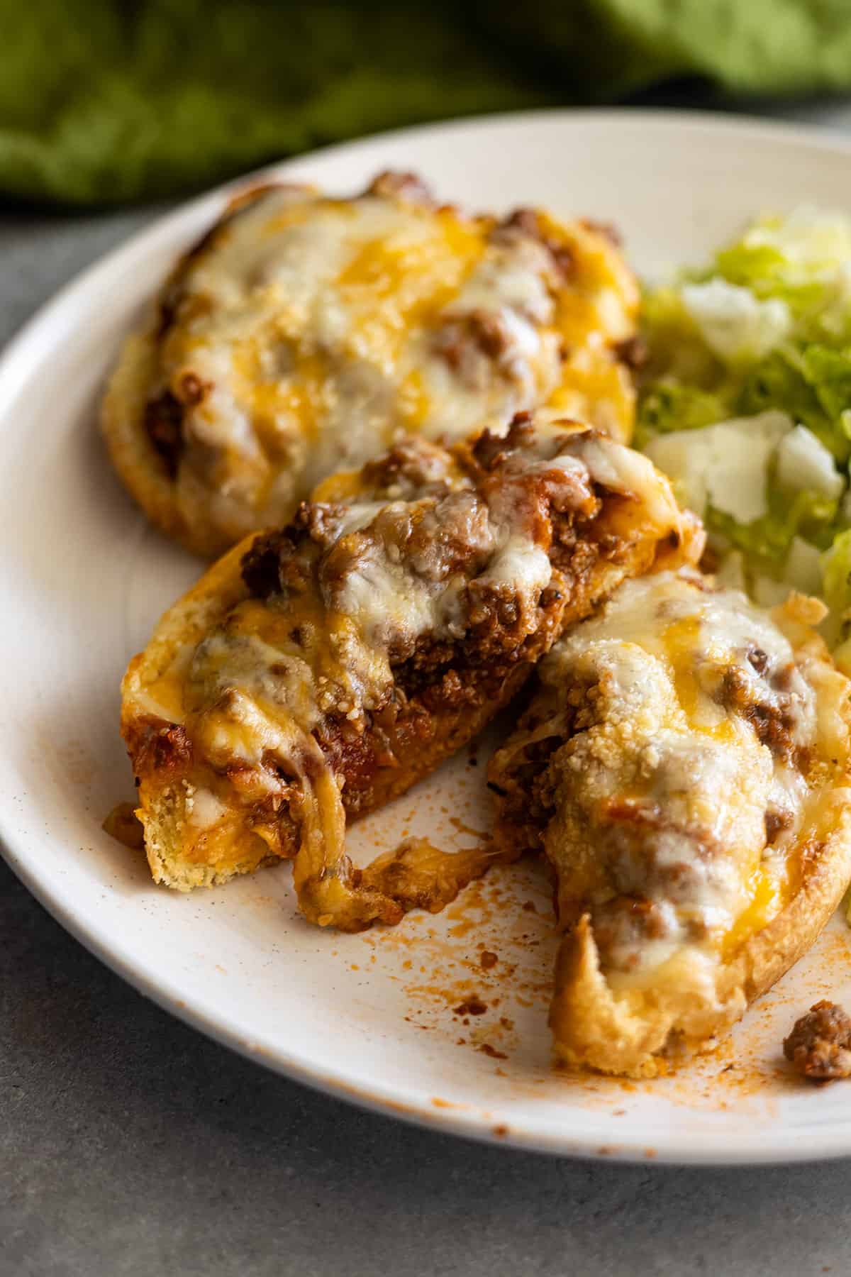 Close up of a cross-section of the pizzawich.
